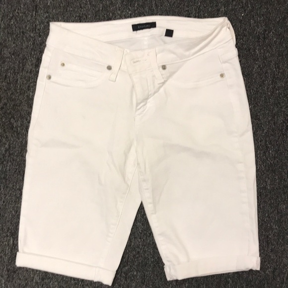 Bebe White Cuffed Bermuda Shorts - Picture 3 of 5
